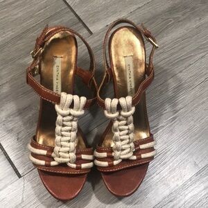 Cynthia Vincent Brown Leather Sailor Knot Wood Wedge Heel Sandals size 9.5
